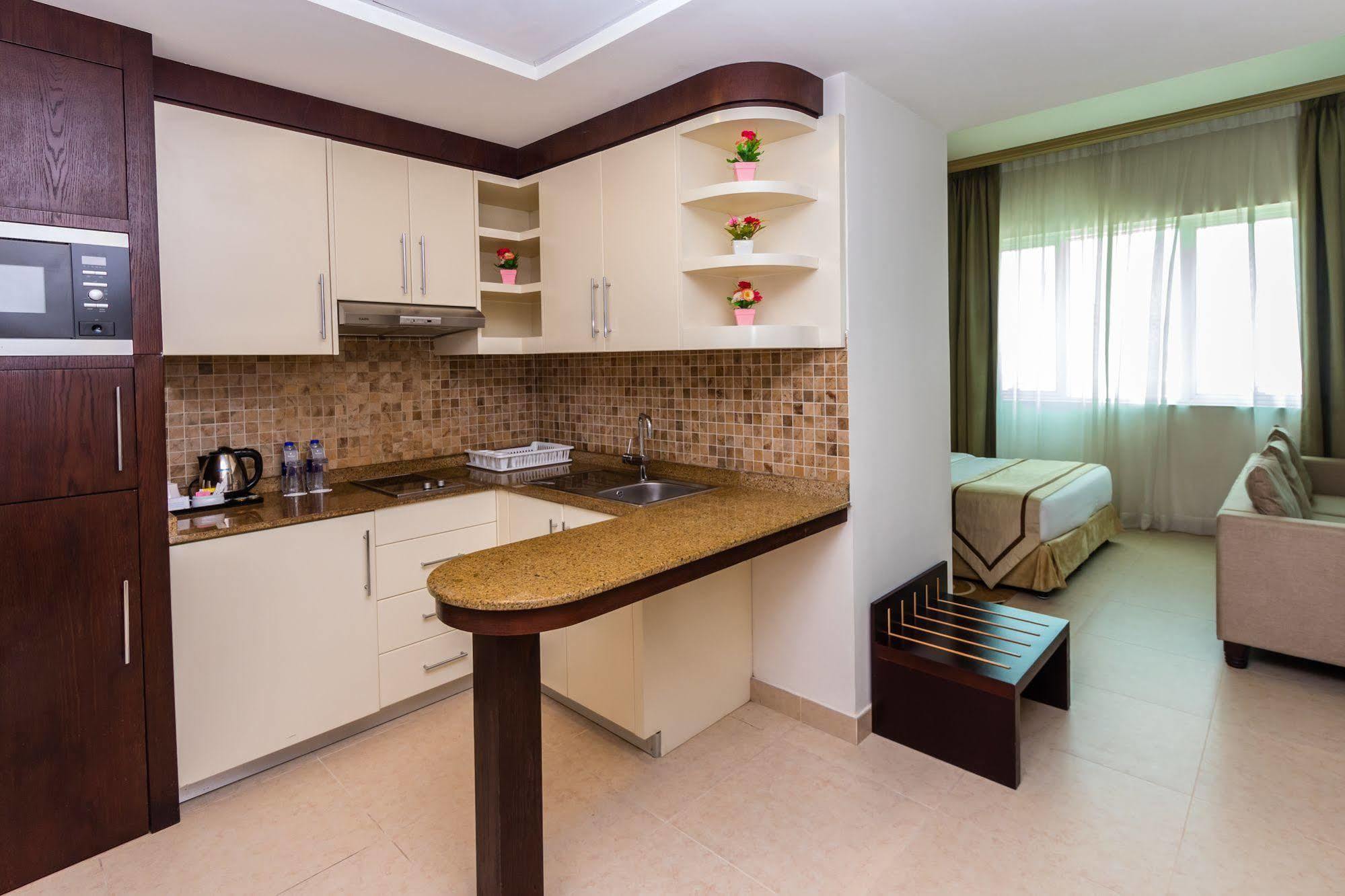 אבו דאבי Tower Hotel Apartments מראה חיצוני תמונה