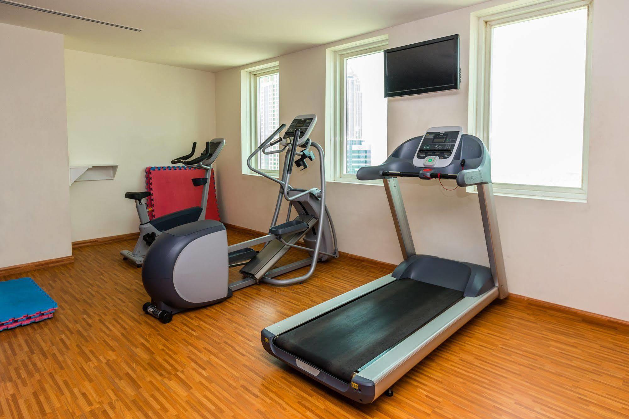 אבו דאבי Tower Hotel Apartments מראה חיצוני תמונה